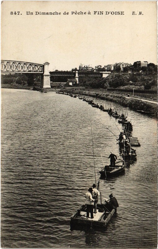 Carte postale ancienne Fin-d'Oise un dimanche de peche