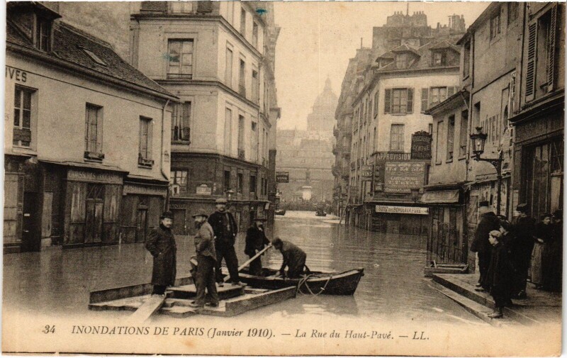 Carte postale ancienne Paris rue du Haut-pavé Inondations