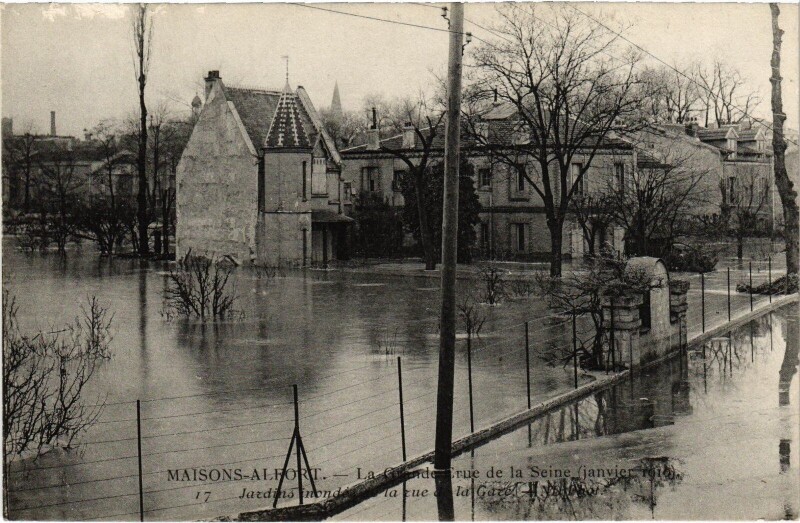 Carte postale ancienne Maisons-Alfort Inondations à Maisons-Alfort