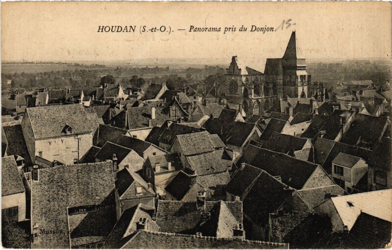 Carte postale ancienne Houdan Panorama pris du Donjon à Houdan