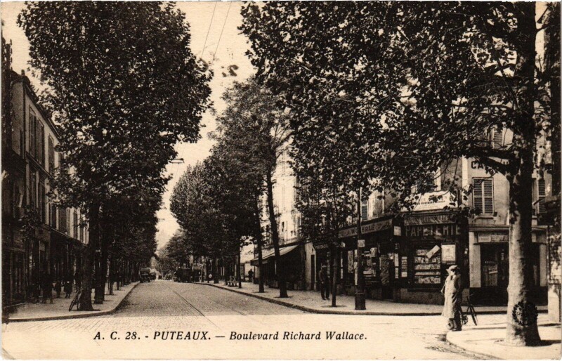Carte postale ancienne Puteaux Boulevard Richard Wallace à Puteaux