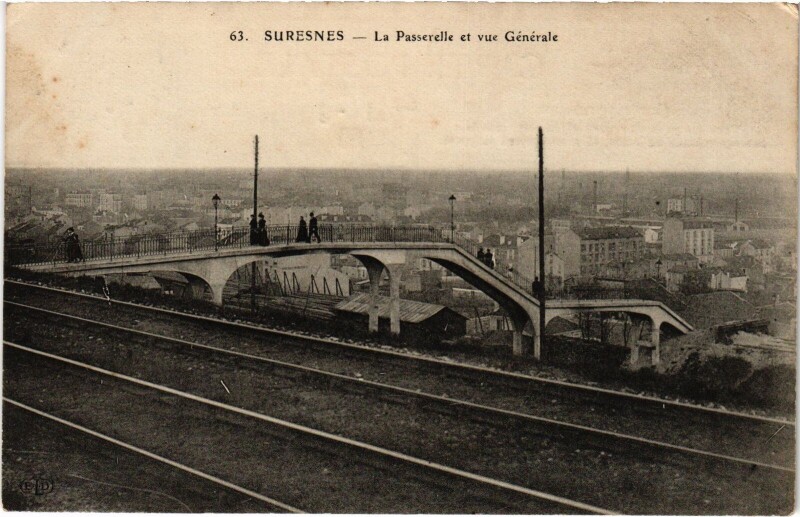 Carte postale ancienne Suresnes Passerelle vue générale à Suresnes