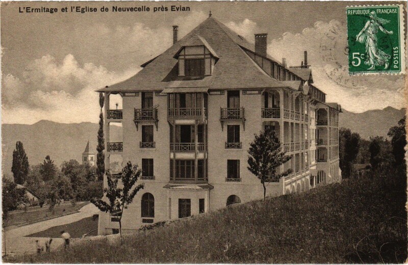 Carte postale ancienne Evian-les-Bains Ermitage et Eglise de Neuvecelle à Neuvecelle