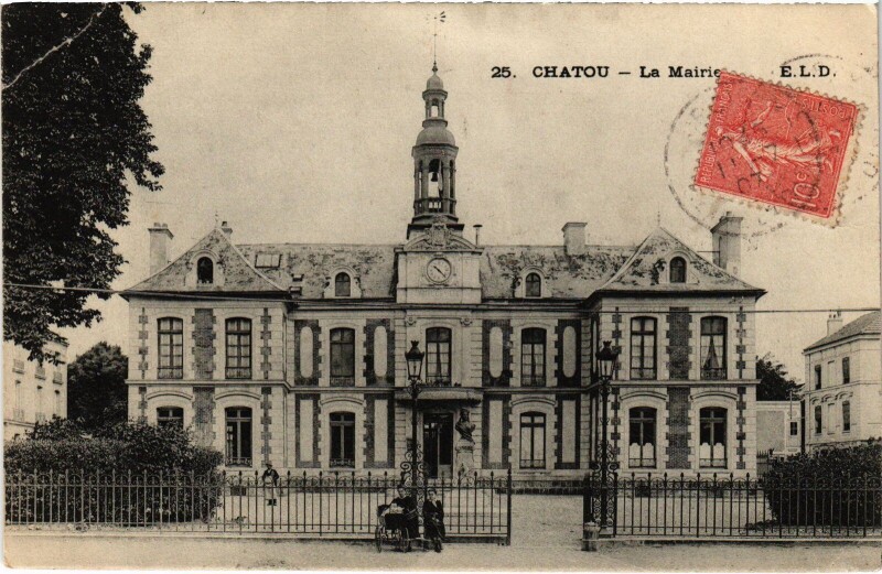 Carte postale ancienne Chatou Mairie à Chatou