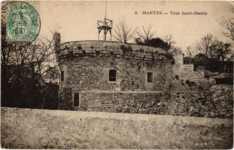 Carte postale ancienne Mantes-la-Jolie Tour Saint-Martin à Mantes-la-Jolie