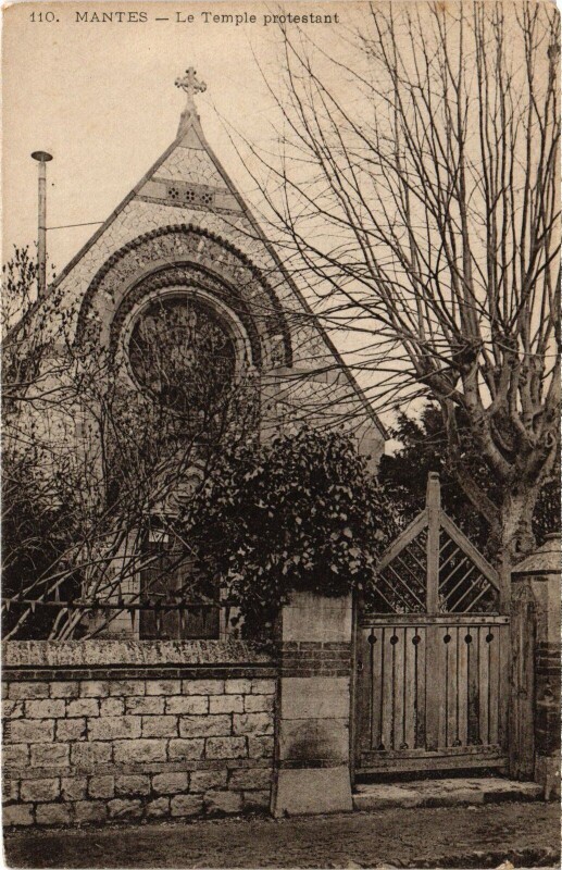 Carte postale ancienne Mantes-la-Jolie Temple Protestant à Mantes-la-Jolie