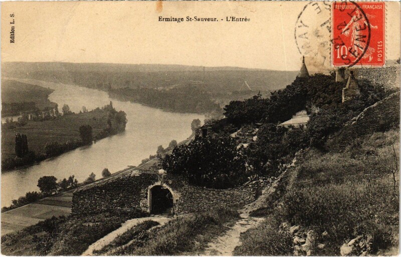 Carte postale ancienne Mantes-la-Jolie Ermitage Saint-Sauveur - Entree à Mantes-la-Jolie