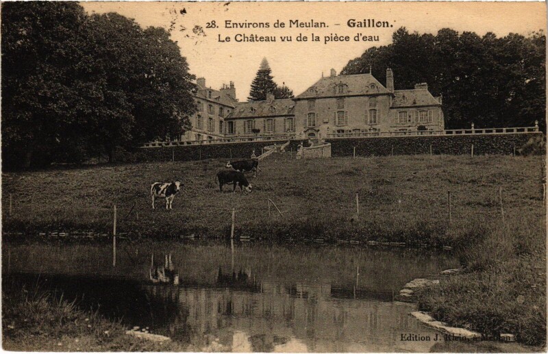 Carte postale ancienne Gaillon Chateau vu de la Piece d'Eau