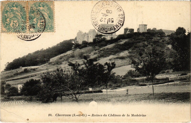 Carte postale ancienne Chevreuse Ruines du Chateau de la Madeleine à Chevreuse