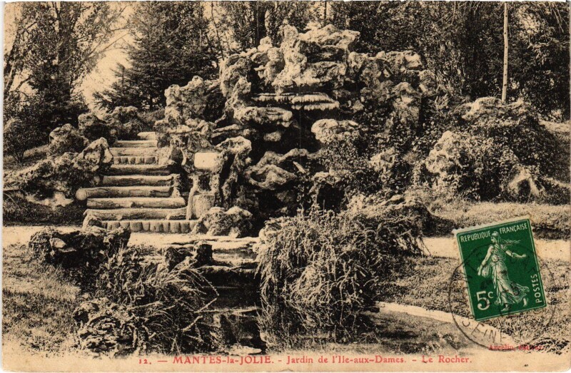 Carte postale ancienne Mantes-la-Jolie Jardin de l'Ile aux Dames à Mantes-la-Jolie