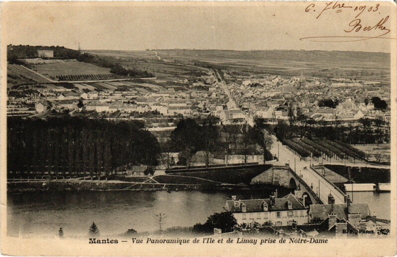 Carte postale ancienne Mantes-la-Jolie Vue Panoramique à Mantes-la-Jolie