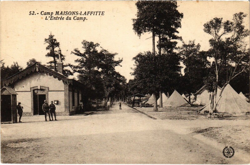 Carte postale ancienne Maisons-Laffitte Entree du Camp à Maisons-Laffitte