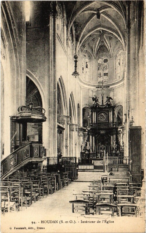 Carte postale ancienne Houdan Interieur de l'Eglise à Houdan