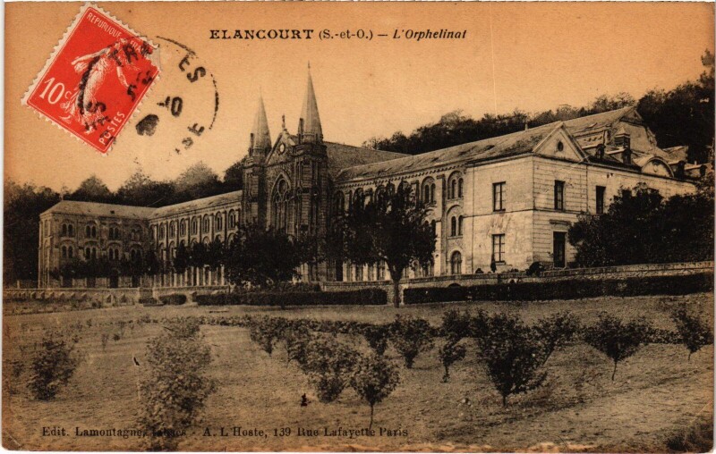Carte postale ancienne Elancourt L'Orphelinat