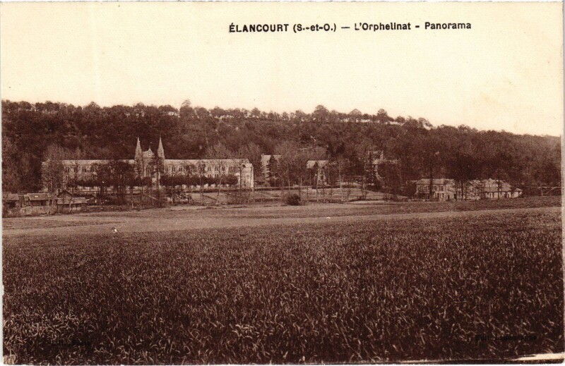 Carte postale ancienne Elancourt L'Orphelinat - Panorama