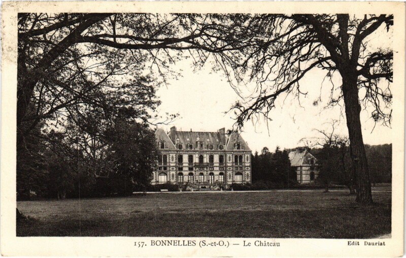 Carte postale ancienne Bonnelles Le Chateau à Bonnelles