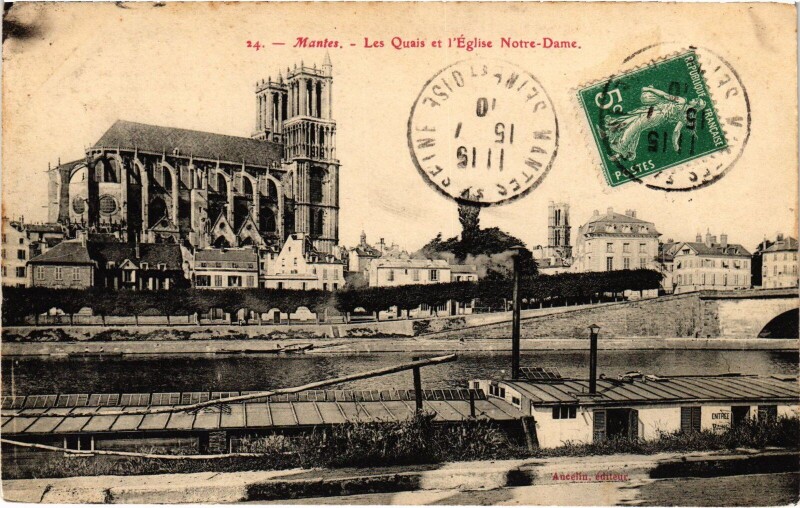 Carte postale ancienne Mantes-la-Jolie Les Quais et l'Eglise Notre-Dame à Mantes-la-Jolie