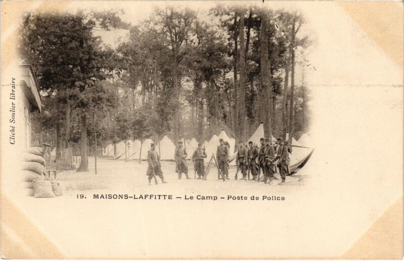 Carte postale ancienne Maisons-Laffitte Camp - Poste de Police à Maisons-Laffitte