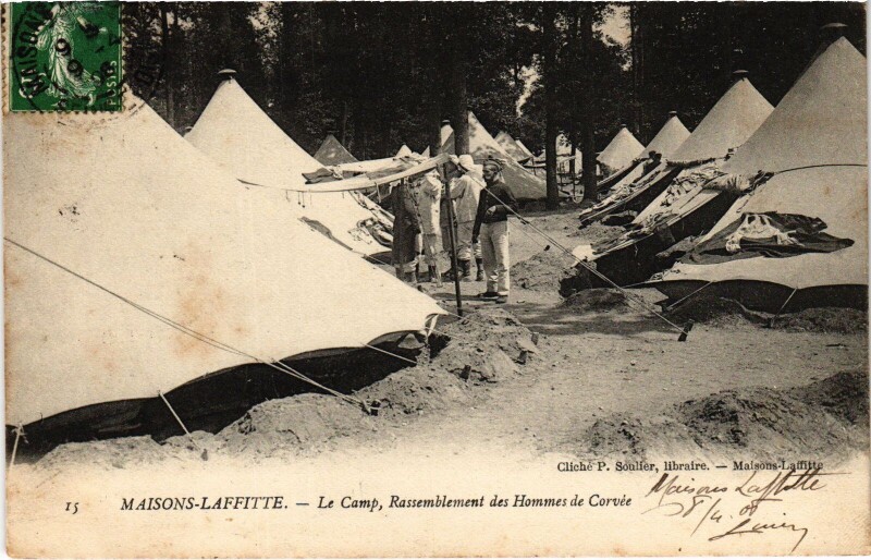 Carte postale ancienne Maisons-Laffitte Camp Scene à Maisons-Laffitte
