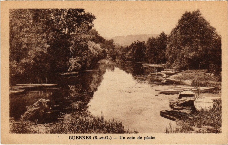 Carte postale ancienne Guernes Un Coin de Peche à Guernes