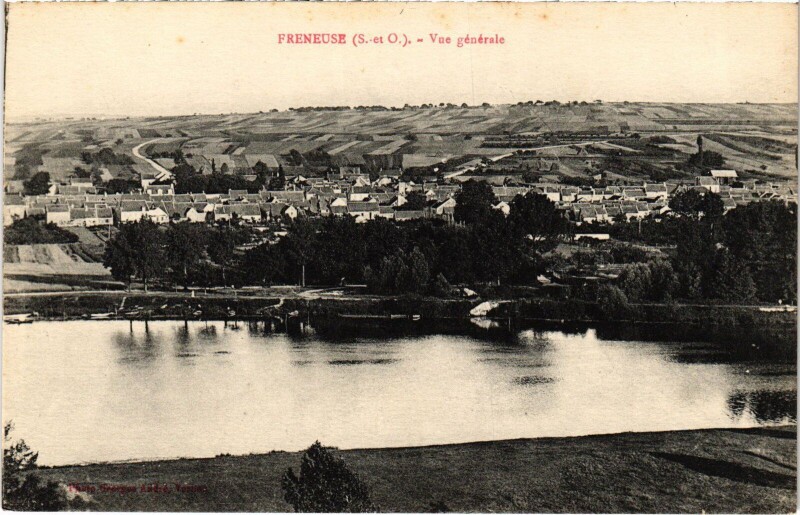 Carte postale ancienne Freneuse Vue Generale à Freneuse