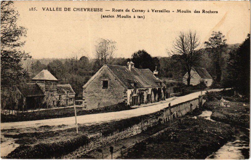 Carte postale ancienne Route de Cernay a Versailles - Moulin des Rochers à Versailles