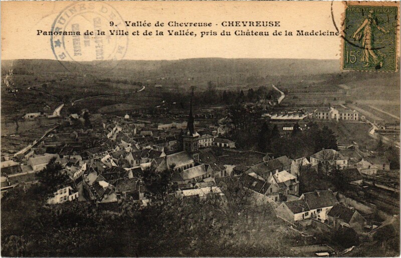 Carte postale ancienne Chevreuse Panorama de la Ville et de la Vallee à Chevreuse