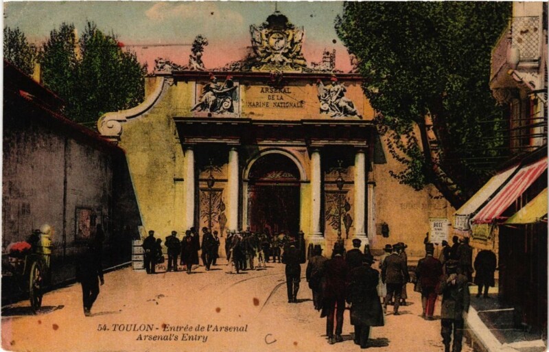 Carte postale ancienne Toulon Entrée de l'Arsenal à Toulon