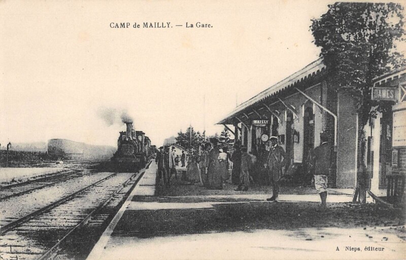 Carte postale ancienne Camp De Mailly La Gare - Train