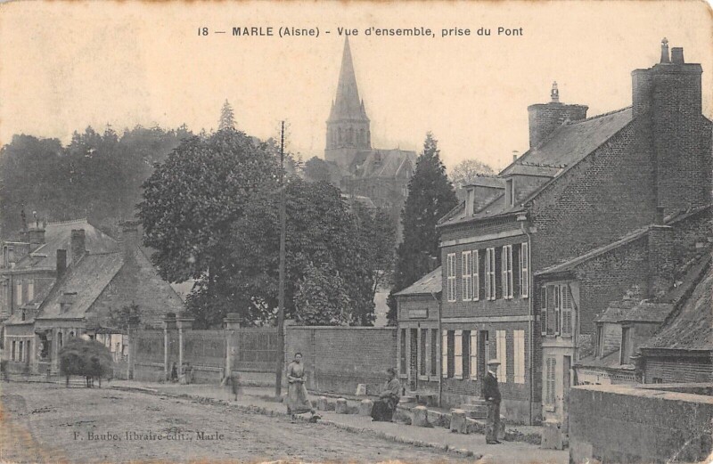 Carte postale ancienne Marle - Vue D'Ensemble - Prise Du Pont à Marle