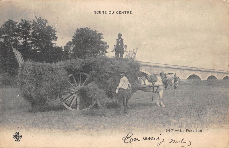 Carte postale ancienne Scene Du Centre - La Fenaison