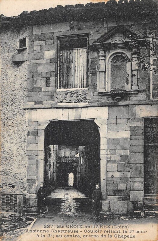Carte postale ancienne Sainte Croix En Jarez - Ancienne Chartreuse - Couloir Reliant à Sainte-Croix-en-Jarez