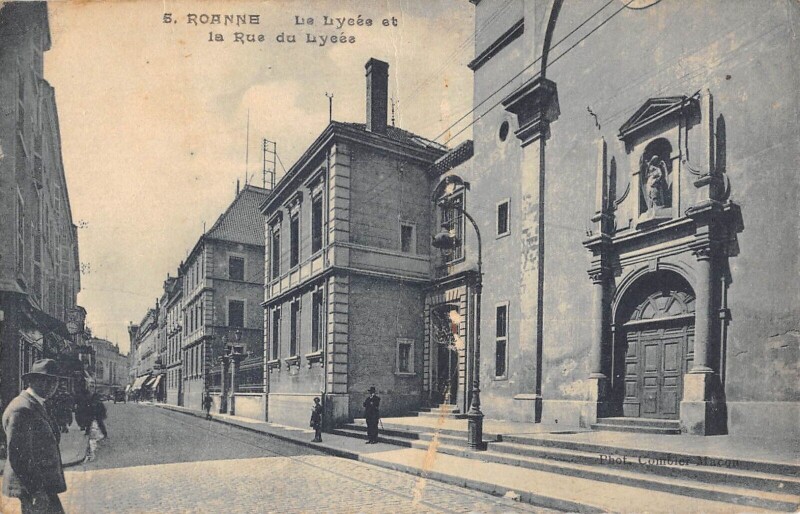 Carte postale ancienne Roanne - Le Lycee Et Rue Du Lycee à Roanne