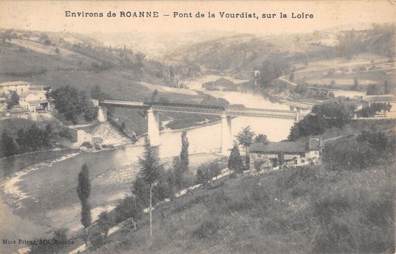 Carte postale ancienne Env.de Roanne - Pont De La Vourdiat Sur La Loire à Roanne