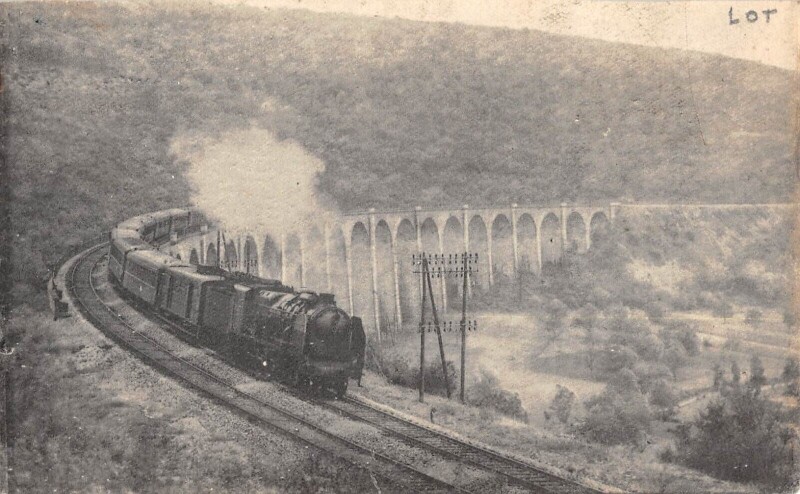 Carte postale ancienne Sud Ouest - Lot - Train Toulouse Paris Traversant Le Viaduc Du Boulet