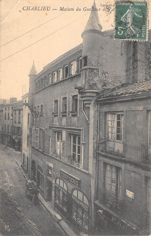 Carte postale ancienne Charlieu - Maison Du Guetteur à Charlieu