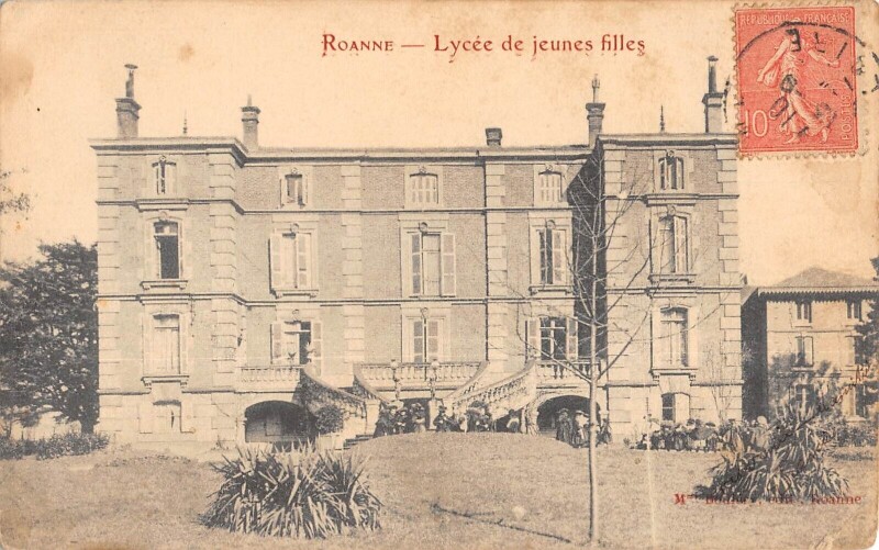 Carte postale ancienne Roanne - Lycee De Jeunes Filles à Roanne