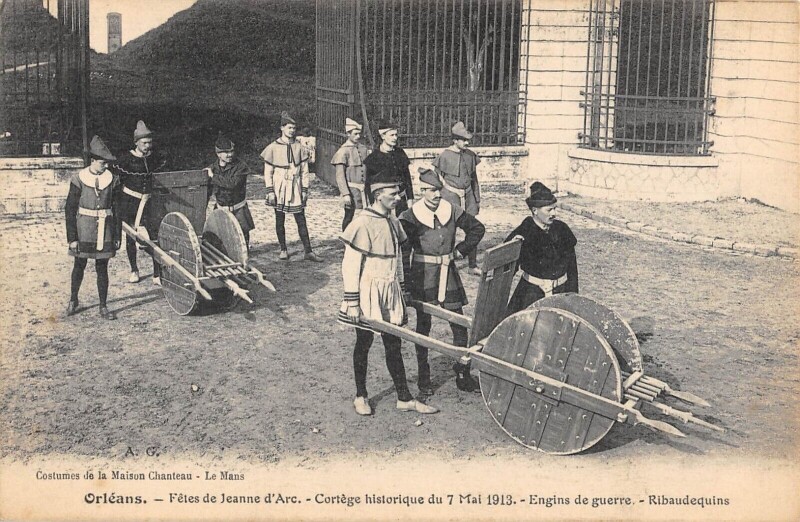 Carte postale ancienne Orleans - Fetes Jeanne D'Arc 1913 - Engins De Guerre - Ribeaudequins