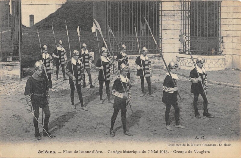 Carte postale ancienne Orleans - Fetes Jeanne D'Arc - Cortege Historique - Groupe De Vougiers