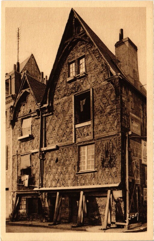 Carte postale ancienne Tours Vieilles maisons Place Foire le Roi à Tours