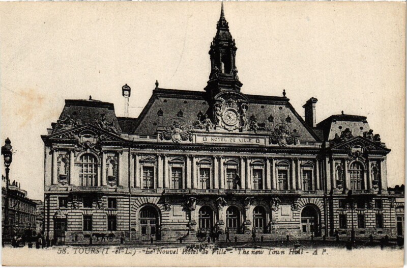 Carte postale ancienne Tours Hotel de Ville à Tours