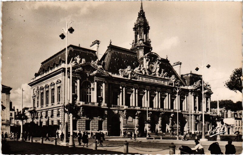 Carte postale ancienne Tours Hotel de Ville à Tours