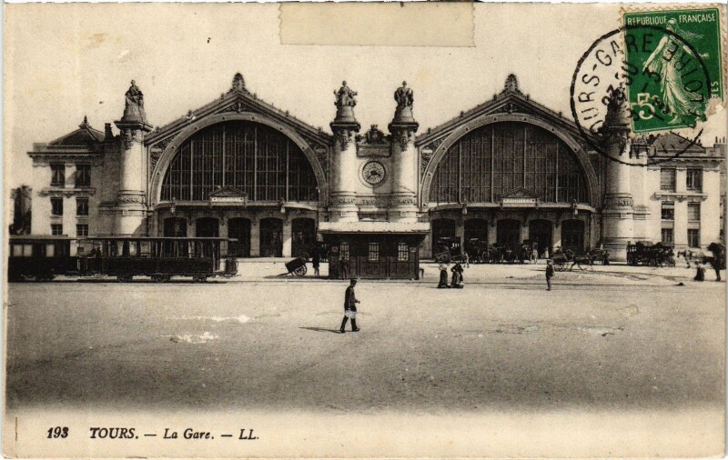 Carte postale ancienne Tours La Gare à Tours