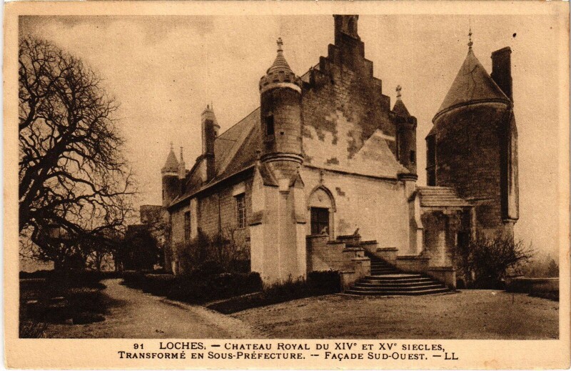 Carte postale ancienne Loches Chateau Royal à Loches