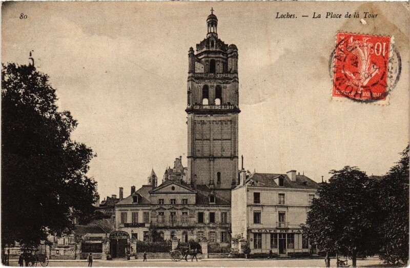 Carte postale ancienne Loches Place de la Tour à Loches