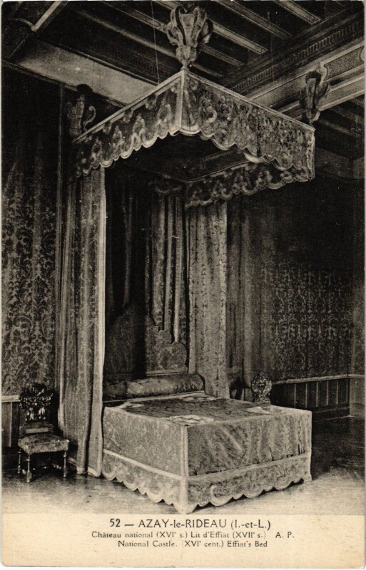 Carte postale ancienne Azay le Rideau Chateau National lit d'Effiat à Azay-le-Rideau