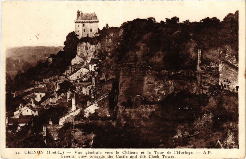 Carte postale ancienne Chinon vue generale à Chinon