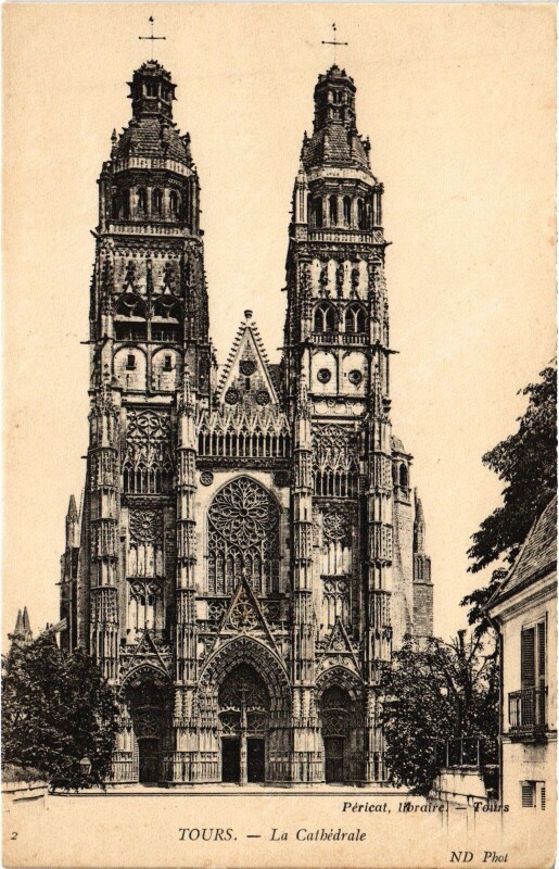 Carte postale ancienne Tours La Cathedrale à Tours