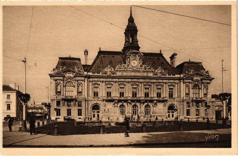 Carte postale ancienne Tours Hotel de Ville à Tours