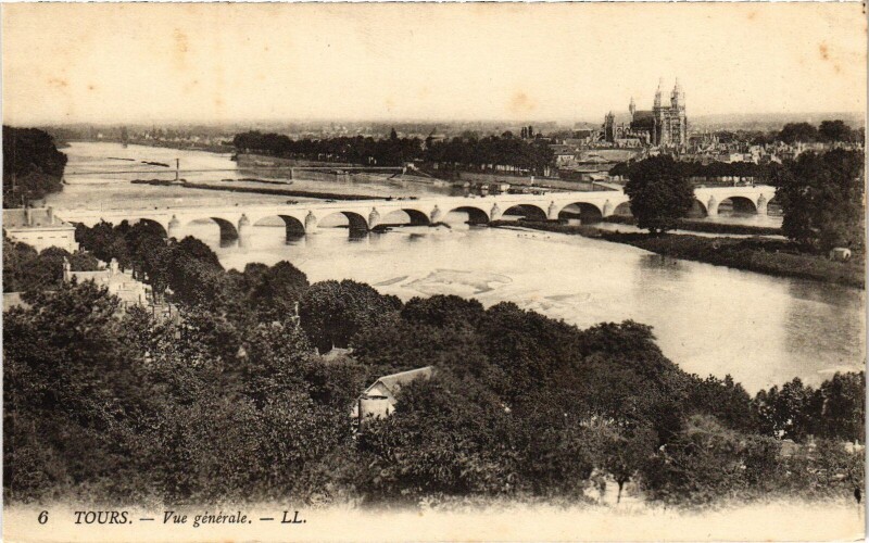 Carte postale ancienne Tours vue generale à Tours